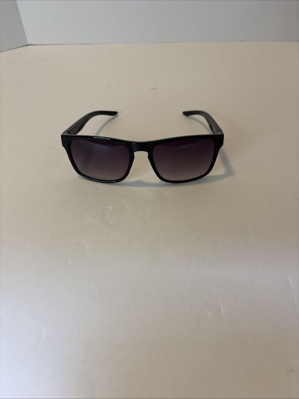 GUESS Mens GF0190  Black/Gradient Blue Square Sunglasses 58-19 130